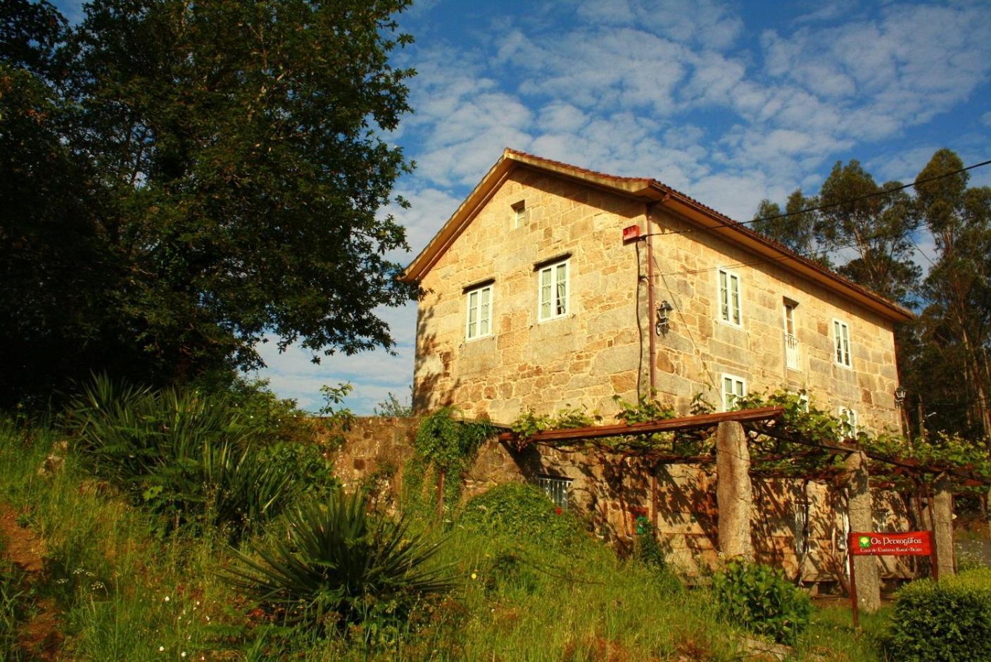 Casa De Os Petroglifos *